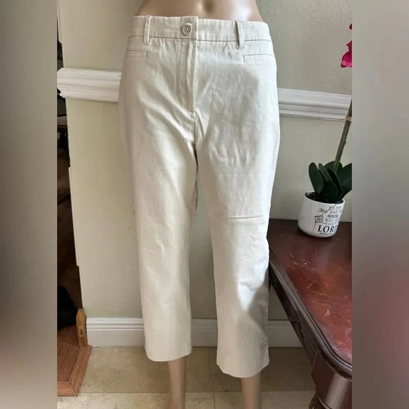 TALBOLTS CAPRI PANTS KHAKI COLOR SIZE 6 - Picture 2 of 10
